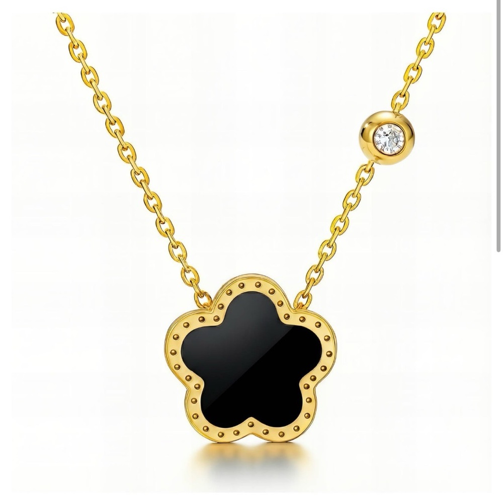 18k Gold plated Black Flower Pendant Necklace